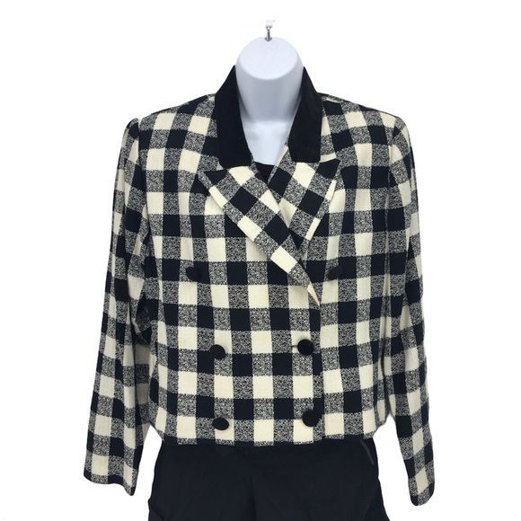 Vintage Jackets & Blazers - VTG Black and Cream Buffalo Check Crop Jacket